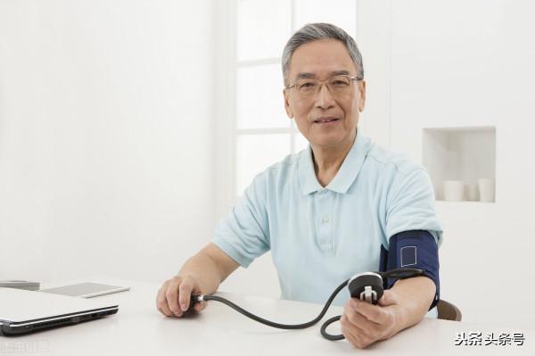 老年高血壓，壓差很大，要不要吃降壓藥？看完明白了