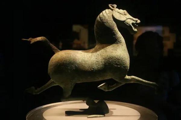 全國34個博物館，有42件國寶級文物：你見過幾個？