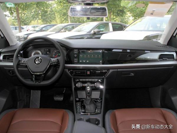 熱門合資高銷量家轎,油耗較低配置不錯空間大,實拍大眾朗逸 熱門合資高銷量家轎,油耗較低配置不錯空間大,實拍大眾朗逸