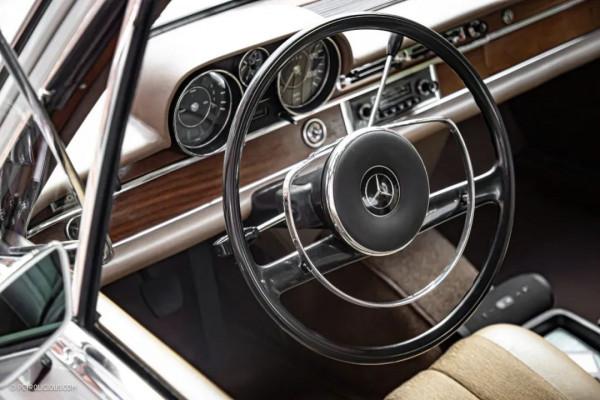 岳父的車說改就改,女婿膽兒是不是大了點 岳父的車說改就改,女婿膽兒是不是大了點