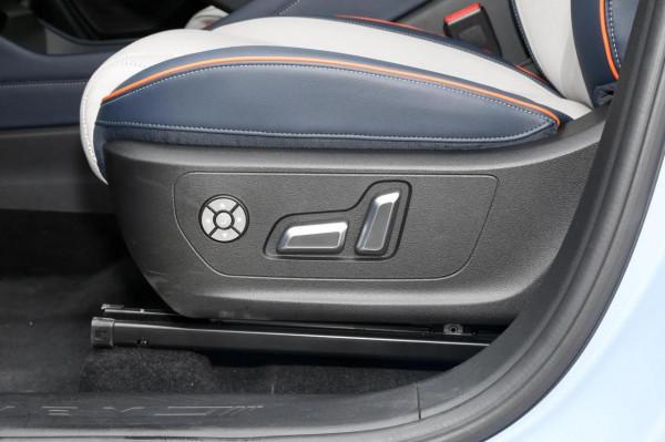 想買20萬以內的SUV，可以看看瑪奇朵DHT-PHEV，坐著舒服還省油