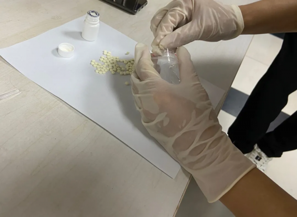 暗訪精神藥品“黑市”：“迷藥之王”，10粒280