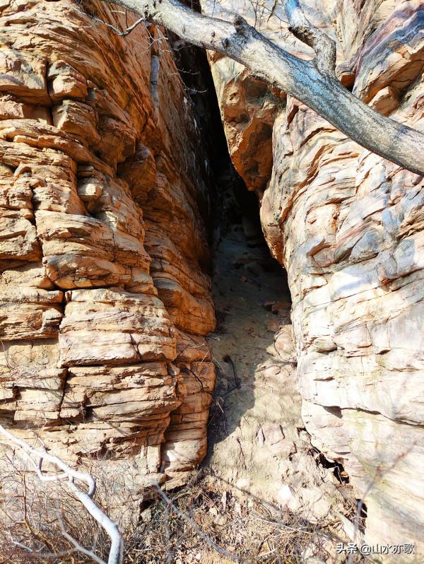 石家莊井陘龍鳳山，太行之秘境，高崖之上的古村，一眼萬年的風景