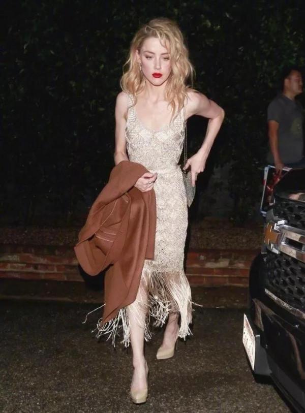 海王女主瘋狂發福胖成大媽，我的海後怎麼變成這樣了？