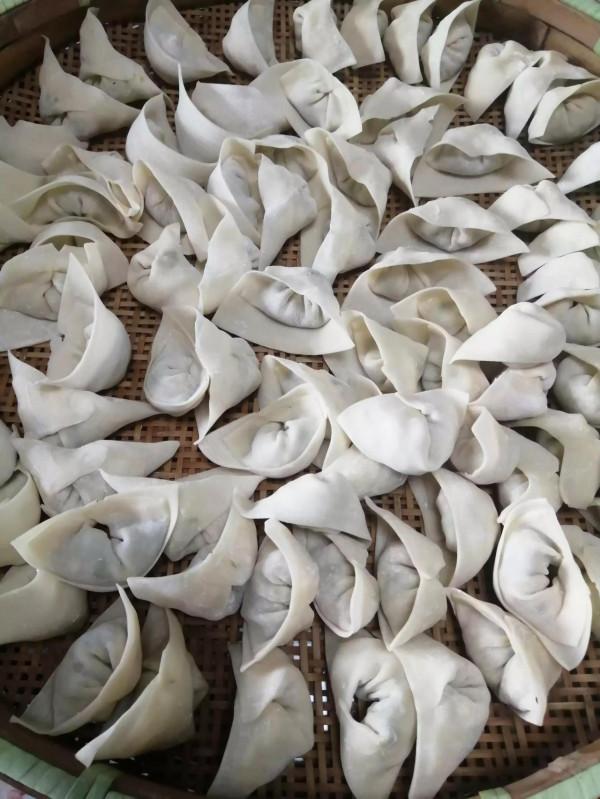 今天包點餛飩吃吃