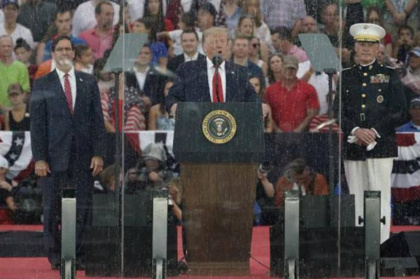 美國總統面前的玻璃罩：可防彈保命，普京笑了：“我反正不用”