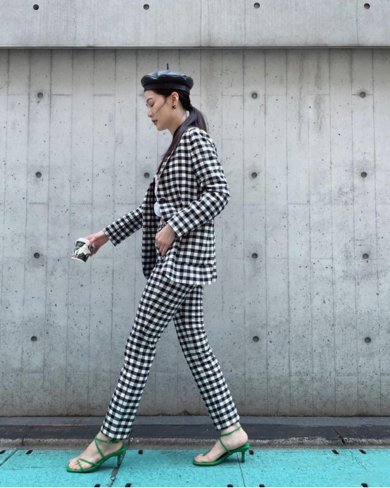 辰亦儒真是娶到寶了，曾之喬穿搭堪比時尚博主，每一套都讓人心動