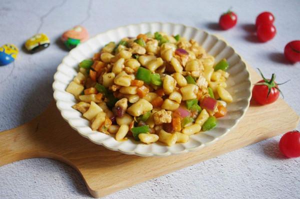 學會這樣做培根酸菜麵疙瘩，爽口解饞又營養豐富，孩子特別喜歡吃