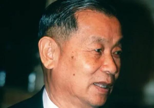 僅靠一款飲料，成就三位富豪，卻終究逃不過“富不過三代”的魔咒