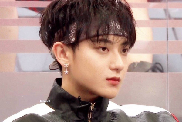 黃子韜呼籲粉絲理性消費,專注東西,不要去專注人 黃子韜呼籲粉絲理性消費,專注東西,不要去專注人