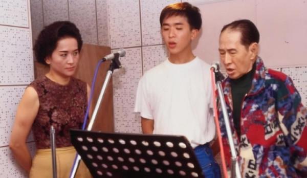 54歲的鄧兆尊:8億身家不婚不育,對3個相貌普通的女友一視同仁 54歲的鄧兆尊:8億身家不婚不育,對3個相貌普通的女友一視同仁