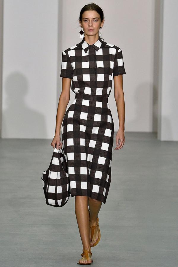 戴安娜王妃在鏡頭前那麼美，離不開這個設計師，還有兩個生活習慣