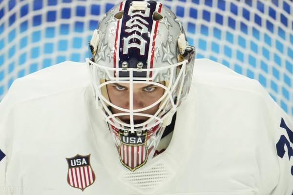 先丟一球實現翻盤，男子冰球強強對話美國隊4比2力克加拿大