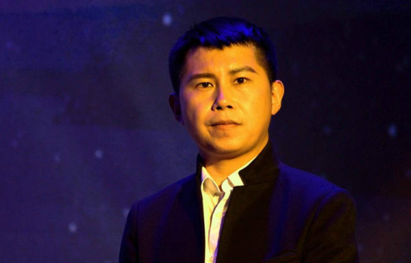 何雲偉，就這樣改寫了他的結局，午夜夢迴時是否後悔過？