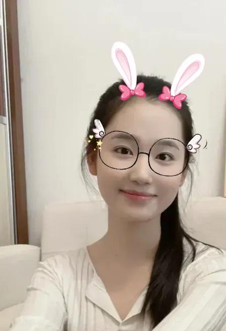 如果我們能夠在一起，我會告訴你一個新疆兵團好女孩兒的大學故事