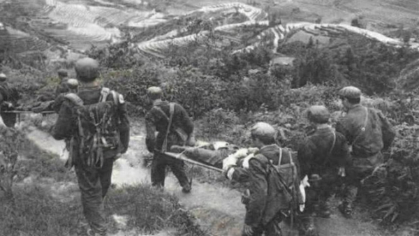 苦尋38年,父與子終於相聚,父親已86歲,兒子卻已在烈士陵園沉睡 苦尋38年,父與子終於相聚,父親已86歲,兒子卻已在烈士陵園沉睡