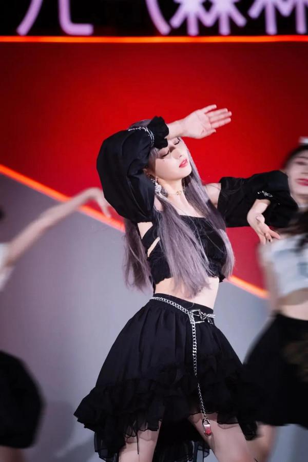 絕美!她用舞蹈寫的這封情書驚豔了|佟麗婭 絕美!她用舞蹈寫的這封情書驚豔了|佟麗婭