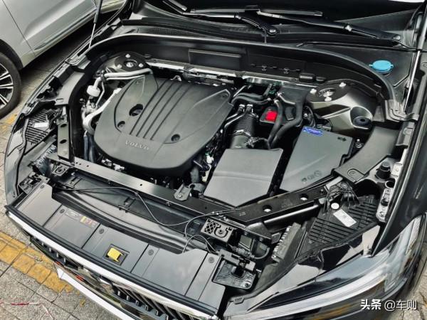 悶騷男繞不過的豪華車，全系升級改混動，試駕新款沃爾沃XC60