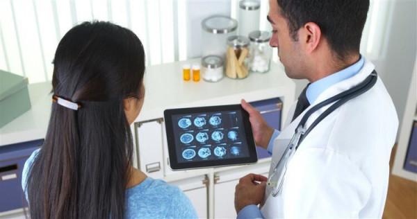 癌症來臨時，身體會“喊痛”，身上若出現3種痛，留心是腫瘤侵襲