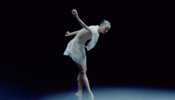 華為將藝術裝進“寶盒”，將鎏光收入囊中