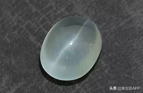 同樣有“貓眼”,為什麼價值天差地別?貓眼效應寶石大盤點 同樣有“貓眼”,為什麼價值天差地別?貓眼效應寶石大盤點