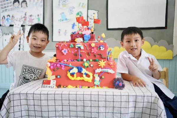 童心迎國慶 共築成長夢——記淥渚鎮中心幼兒園迎國慶活動 童心迎國慶 共築成長夢——記淥渚鎮中心幼兒園迎國慶活動