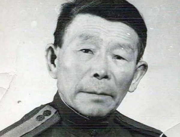 蘇聯傳奇狙擊手：黃面板、 煙不離手，4年殺敵368個