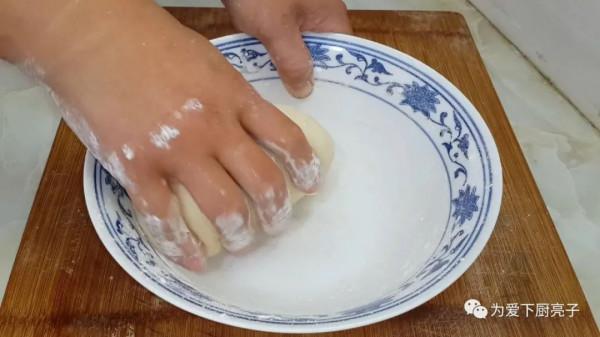 早餐餅這樣做才香,鍋裡一炸,個個鬆軟不吸油,我家一週吃五次 早餐餅這樣做才香,鍋裡一炸,個個鬆軟不吸油,我家一週吃五次