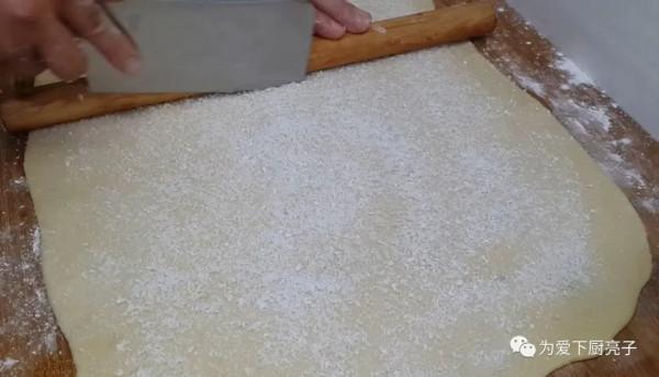 麵粉不要炸油條了,學會一種新吃法,吃著焦脆香甜,比糕點餅乾香 麵粉不要炸油條了,學會一種新吃法,吃著焦脆香甜,比糕點餅乾香