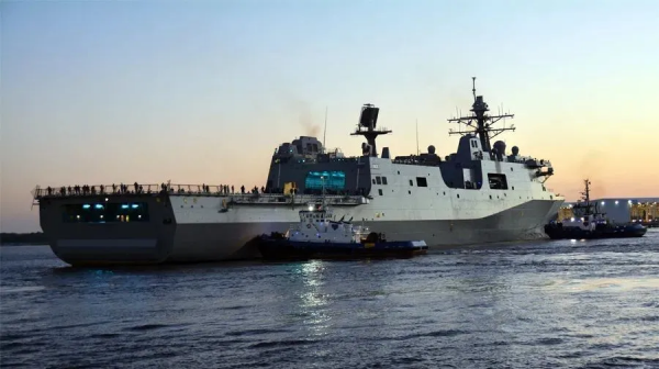 美國新型船塢運輸艦海試，滿載排水量2.5萬噸，造價14.6億美元