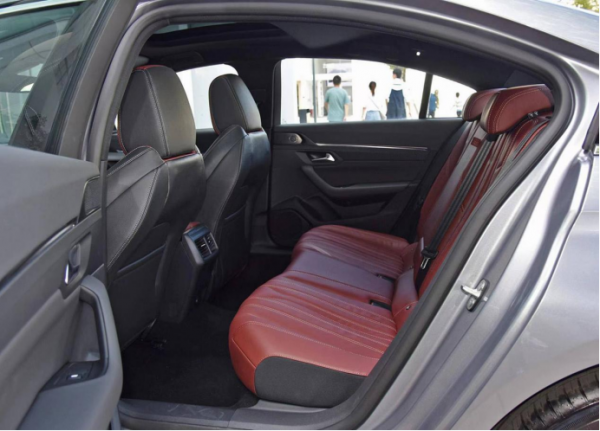 叫好不叫座,阿特茲、標緻508、索納塔誰更值得買? 叫好不叫座,阿特茲、標緻508、索納塔誰更值得買?