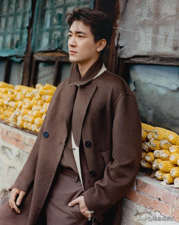 林更新終於認真一回！拍田園寫真帥氣十足，鄉村元素好有煙火氣