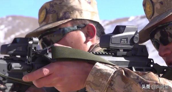 192短突和171衝鋒槍功能重疊？9mm彈消聲效果好，空降兵青睞短突