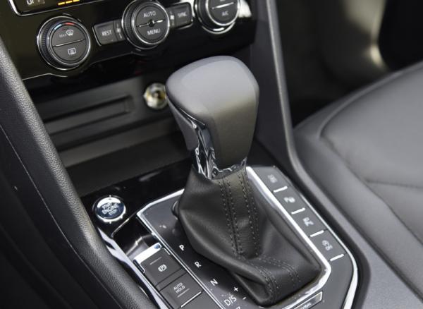 家用車還是以座位多，省油為主，這三款車，上坡有勁，耐用性好