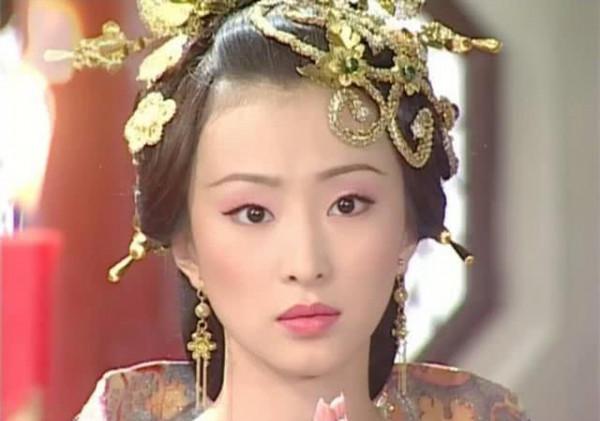 雖然五官有瑕疵,這些女演員卻堅持零整容,照樣美得傾國傾城 雖然五官有瑕疵,這些女演員卻堅持零整容,照樣美得傾國傾城