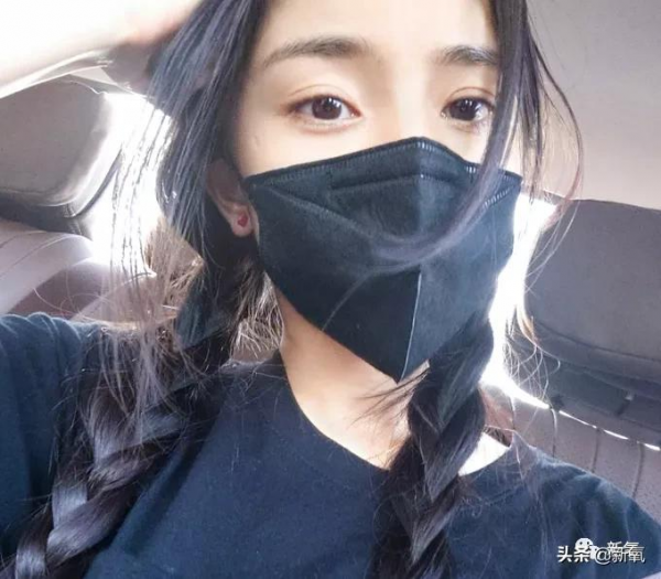 救命,楊冪的新造型也太俗了!完全靠一雙眼硬撐... 救命,楊冪的新造型也太俗了!完全靠一雙眼硬撐...