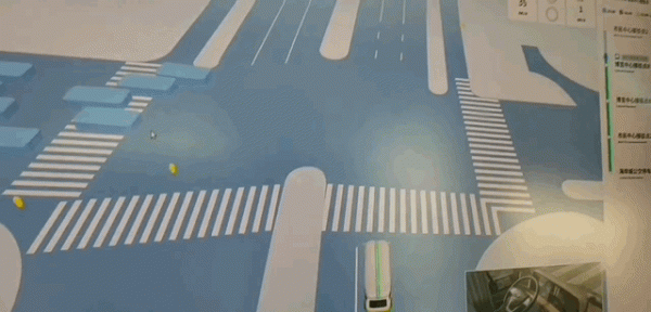 無錫鬧市無人車，大爺大媽搶著坐