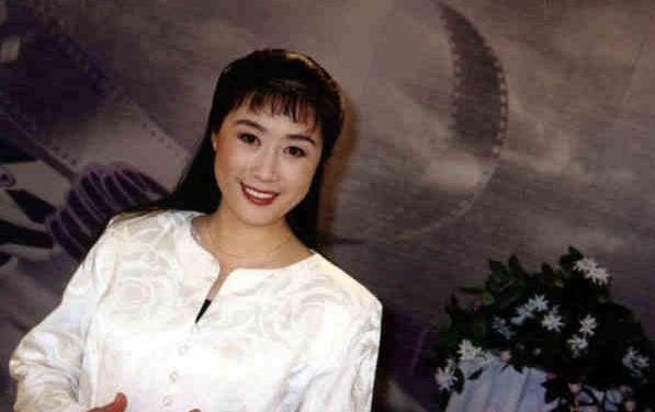 汪文華和她停播的《曲苑雜壇》,停播的這10年她過得咋樣? 汪文華和她停播的《曲苑雜壇》,停播的這10年她過得咋樣?