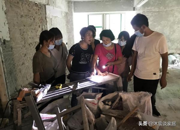 這位阿姨厲害了,不靠男人同樣把老房改造得溫馨舒適,簡潔又大方 這位阿姨厲害了,不靠男人同樣把老房改造得溫馨舒適,簡潔又大方