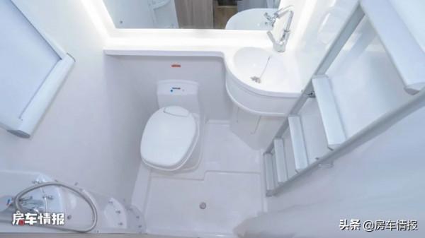 賽德新款房車下線，車裡10度電夏季空調放心開，四口人住真得勁兒