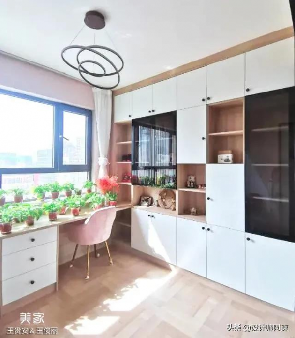 老公非要廚房全改玻璃門,廁所對床還不隔斷,竟完爆鄰居家 老公非要廚房全改玻璃門,廁所對床還不隔斷,竟完爆鄰居家