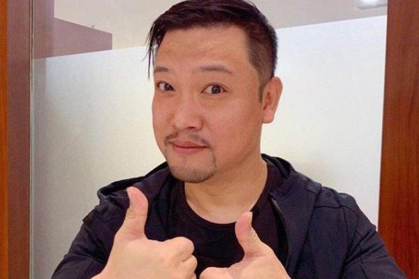 “喜劇人”賈冰：28歲當團長，35歲副處級，37歲辭職後爆紅