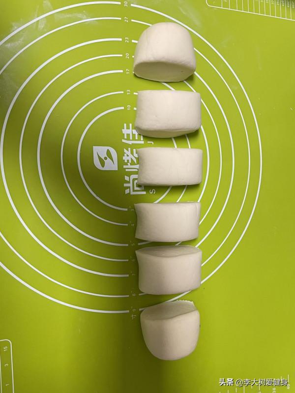 麵粉這樣做,比外面買的還好吃(糖三角做法) 麵粉這樣做,比外面買的還好吃(糖三角做法)