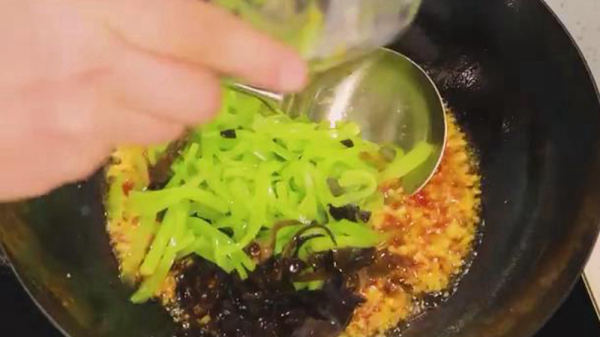 餐館的魚香肉絲為啥那麼好吃？零失敗方法分享，開胃解饞又下飯