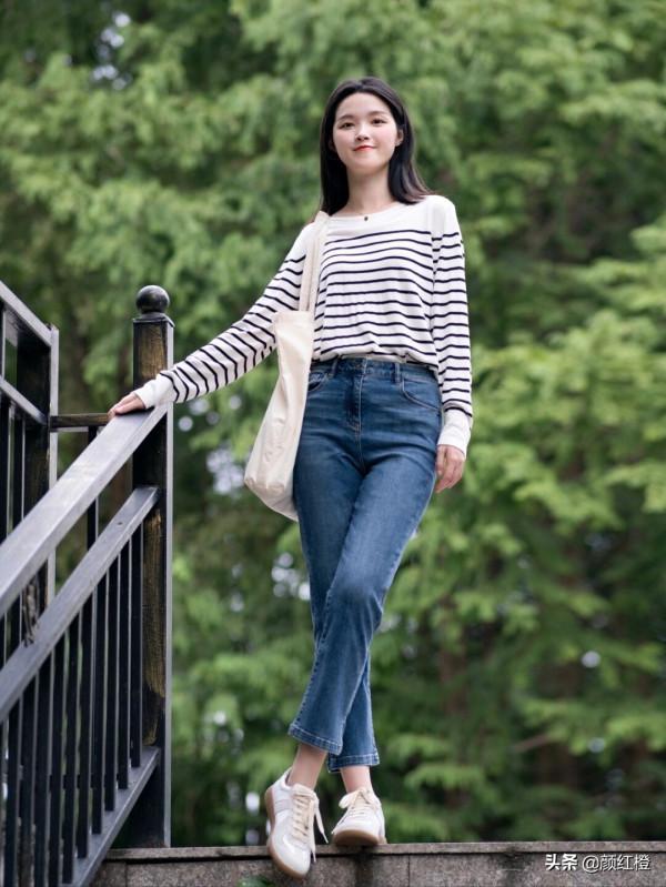 秋天,這樣穿“條紋衫”才高階洋氣,搭配牛仔褲舒適日常又減齡 秋天,這樣穿“條紋衫”才高階洋氣,搭配牛仔褲舒適日常又減齡