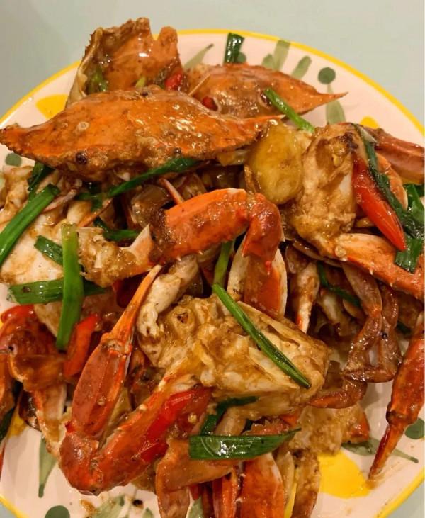 家庭版朋友聚餐,“6熱4涼1湯”,好吃上檔次 家庭版朋友聚餐,“6熱4涼1湯”,好吃上檔次