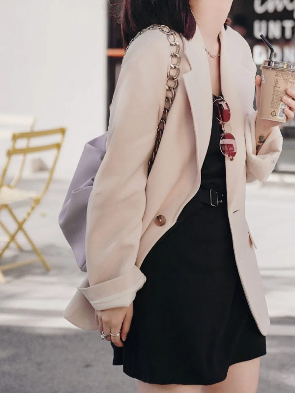 小長假VS婚禮季，這7套LOOK低調又美麗