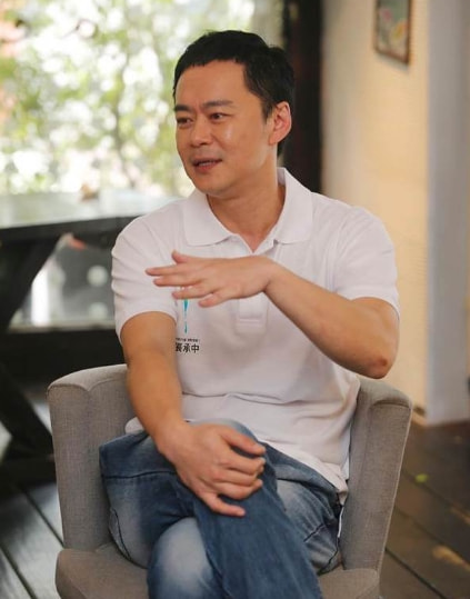 燒傷後被“暖男”拋棄，張承中直言看到Selina燒傷腿部：真的想吐