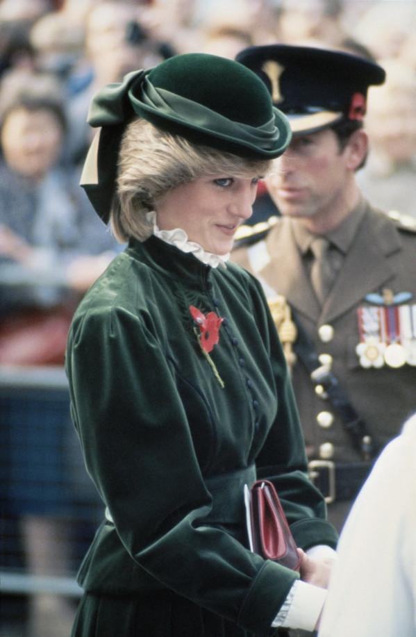 戴安娜王妃40頂最棒的帽子：優雅就要從“頭”開始