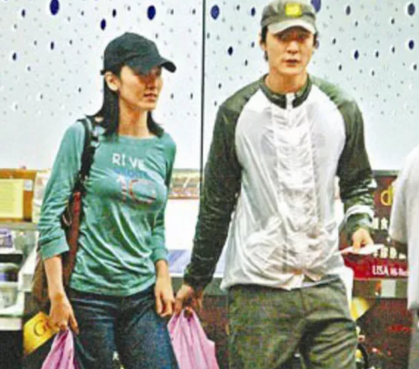 46歲林熙蕾生日,凍齡美貌引老外側目,曾迷倒劉德華王晶 46歲林熙蕾生日,凍齡美貌引老外側目,曾迷倒劉德華王晶